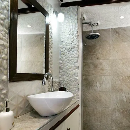 Sali Chelidonaki Boutique Apartamento *